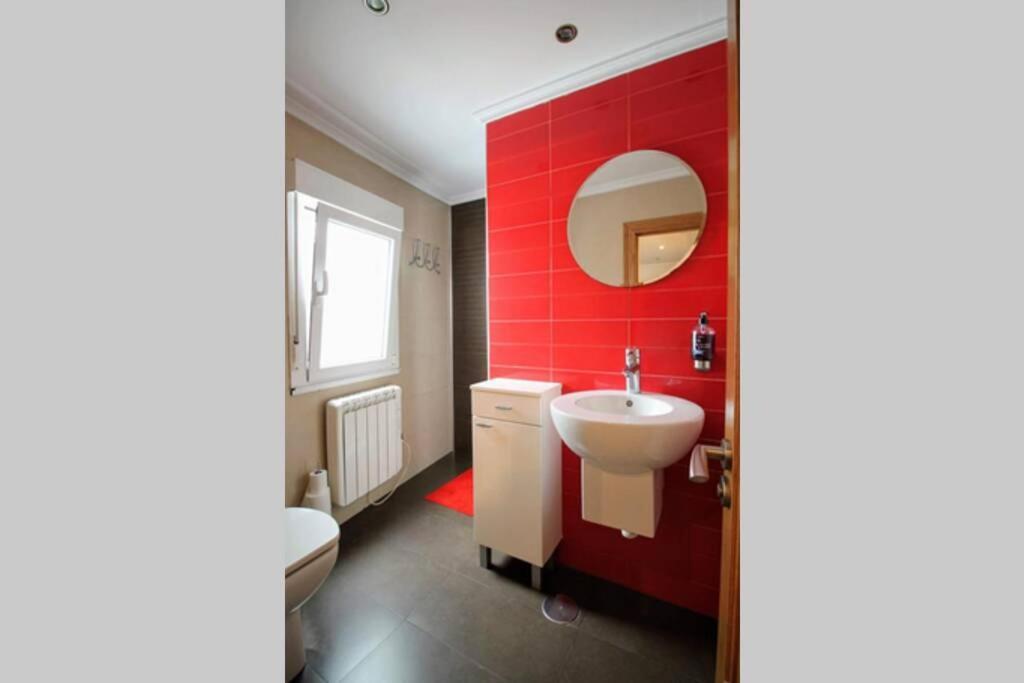 Appartement Nuevo 8 Minutos Ayuntamiento, 10 Catedral, Wifi à Oviede Extérieur photo